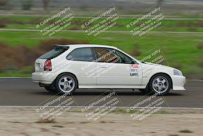 media/Dec-19-2025-Lucky Dog Racing (Fri) [[3b7b1b5fc8]]/Beginner/Session 4 Turn 2 3 Speed Pan/